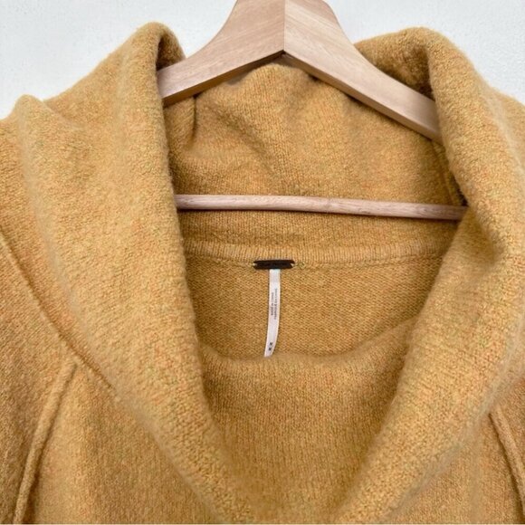 Free People Womens Medium Echo Beach Pullover - Picture 9 of 14